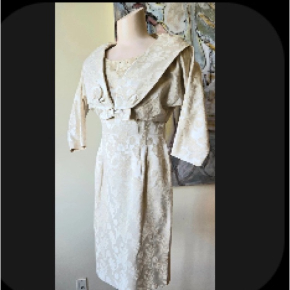 Vintage late 50s early 60s damask special occasion dress. 2 piece